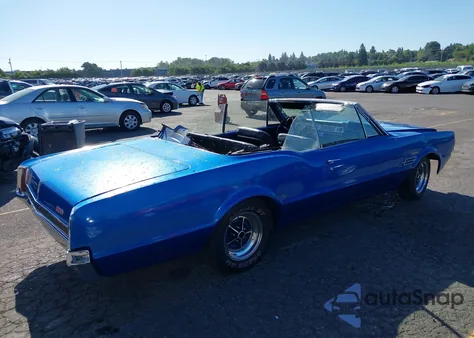 1966 Oldsmobile Cutlass from USA, damaged, VIN 338676M427636